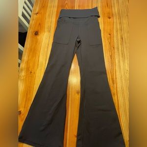 Aerie the hugger high rise flare fold over leggings size small short length